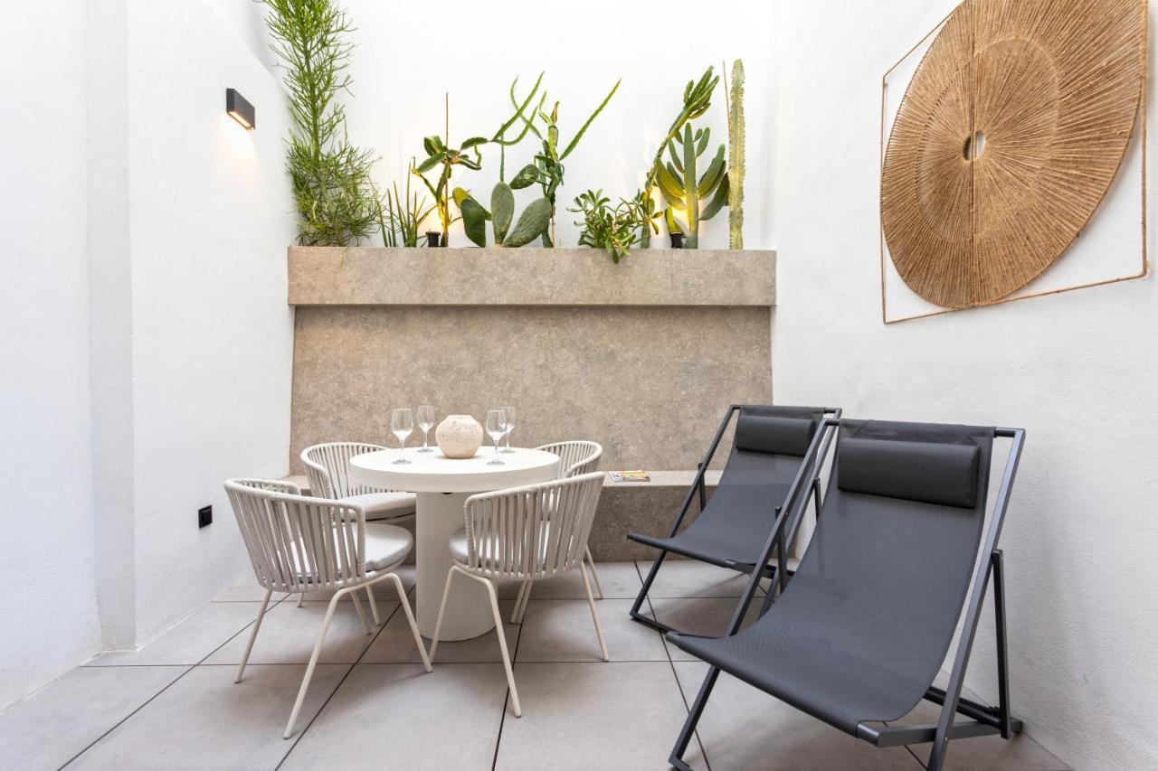 Magnificent Renovated 2Bd 2Bth Duplex With Backyard - City Centre Malaga Exterior photo