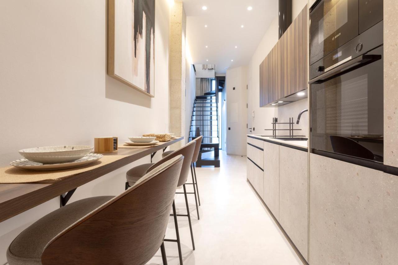 Magnificent Renovated 2Bd 2Bth Duplex With Backyard - City Centre Malaga Exterior photo