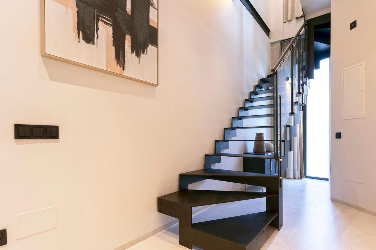 Magnificent Renovated 2Bd 2Bth Duplex With Backyard - City Centre Malaga Exterior photo